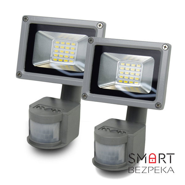 Комплект из двух LED-прожекторов Lightwell LW-10W-220PIR с датчиком движения