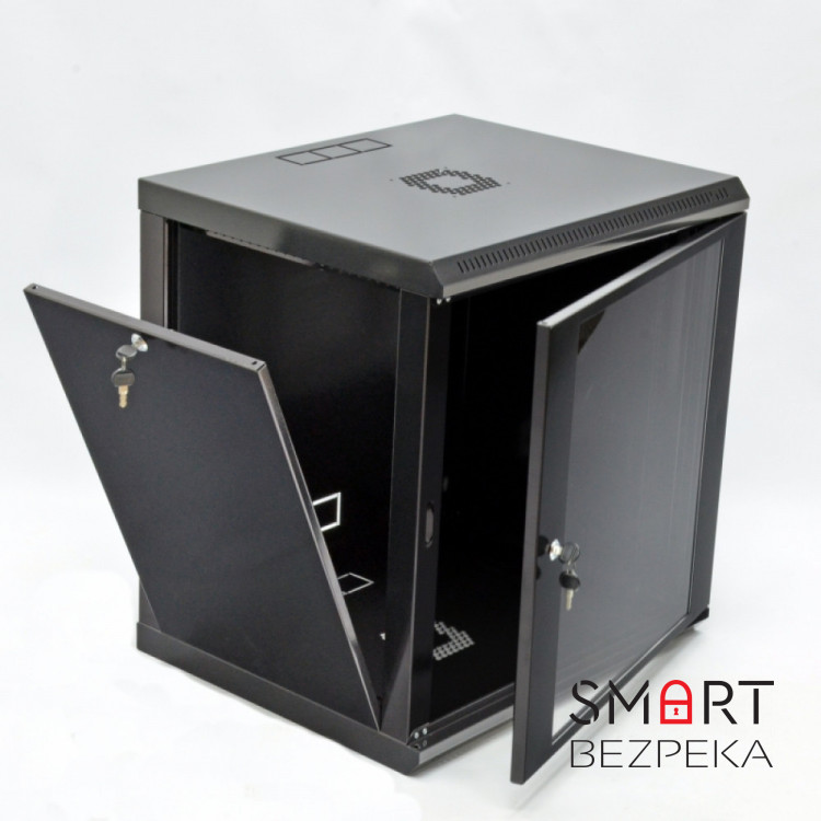 Шкаф серверный CMS 12U 600 х 600 х 640 UA-MGSWL126B для сетевого оборудования