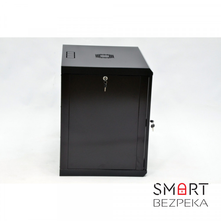 Шкаф серверный CMS 12U 600 х 600 х 640 UA-MGSWL126B для сетевого оборудования