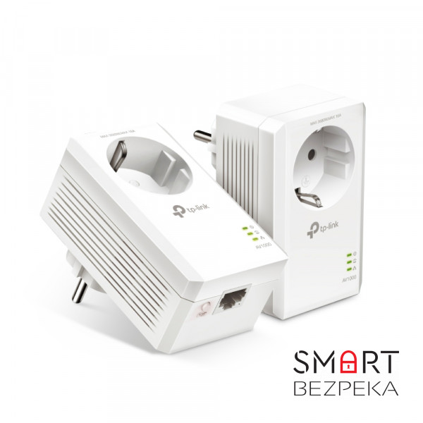 Комплект адаптерів TP-Link Powerline TL-PA7017P KIT із вбудованою розеткою