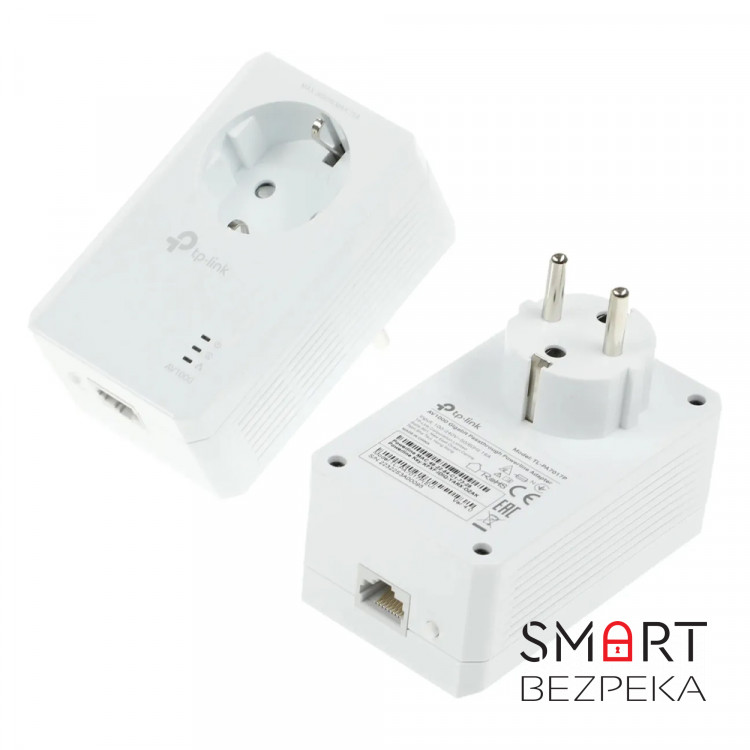 Комплект адаптерів TP-Link Powerline TL-PA7017P KIT із вбудованою розеткою