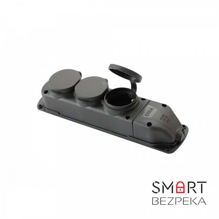 Колодка тройная ERKA 6003 с заглушками 3 х 16 А (каучук)