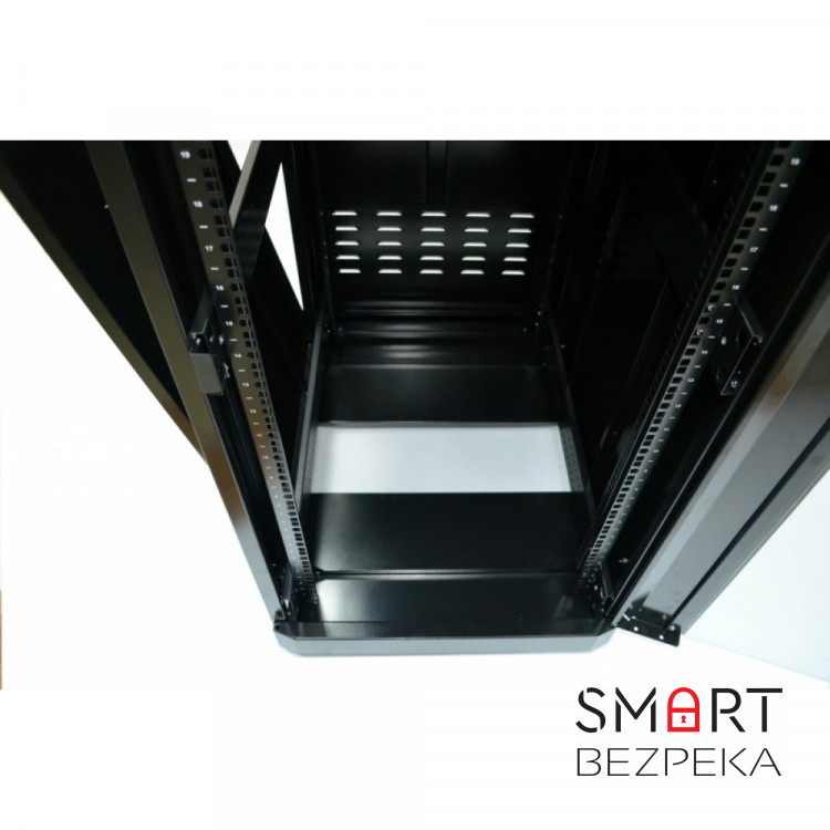 Шафа серверна CMS 28U 610 х 865 UA-MGSE2868MB посилена для мережевого обладнання