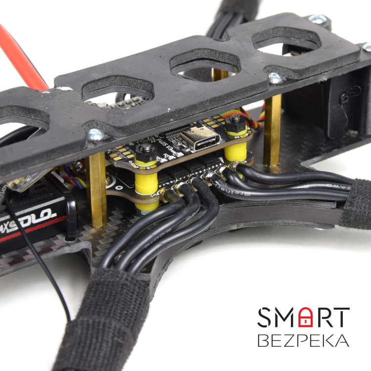 Дрон FPV Amaga 8 Tornado камікадзе (без акумулятора)