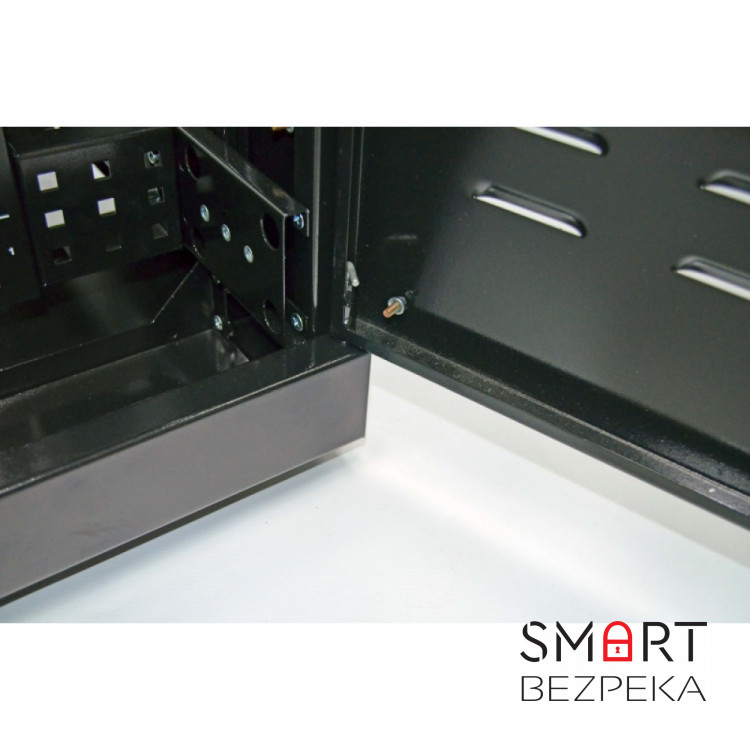 Шафа серверна CMS 33U 800 х 865 UA-MGSE3388MB посилена для мережевого обладнання