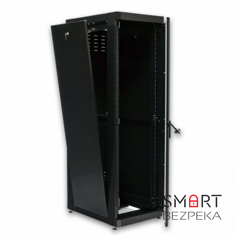 Шкаф серверный CMS 42U 610 х 865 UA-MGSE4268MB усиленный для сетевого оборудования