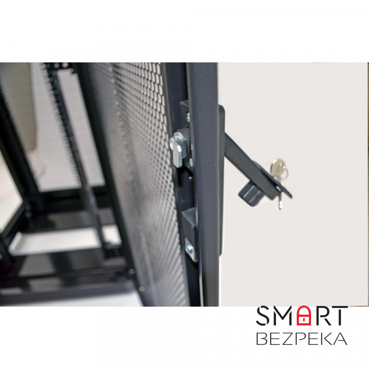 Шкаф серверный CMS 42U 800 х 865 UA-MGSE4288PB с перфорированной дверью для сетевого оборудования