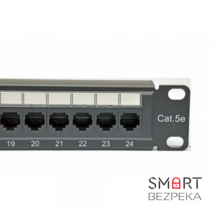 Патч-панель CMS 19" 24хRJ-45 UTP, кат. 5e з організатором кабелю