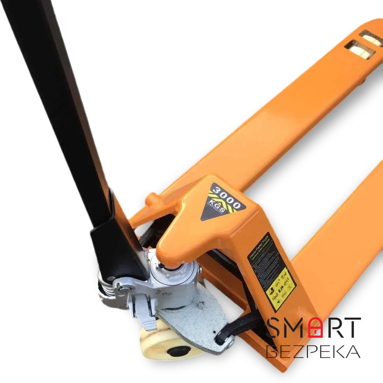 Гідравлічна рокла TB30 з вантажопідйомністю 3 тонни і шириною вил 550 мм